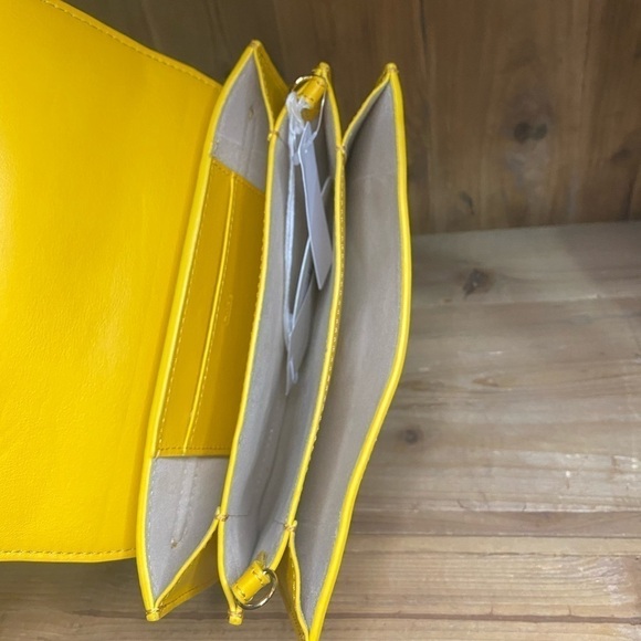 Chloé Crossbody Clutch Yellow - Picture 11 of 15